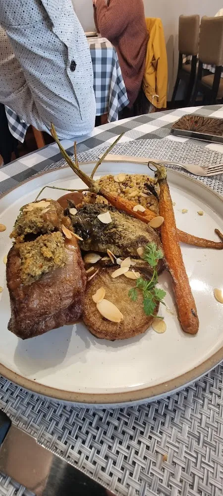 Carre d'agneau En Croûte d'herbes Mélange de Céréales